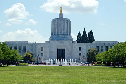 Oregon state capitol building, Salem, OR